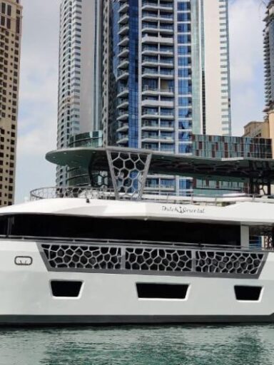 The Cost Of Yacht Rentals In Dubai: Things You Need To Know