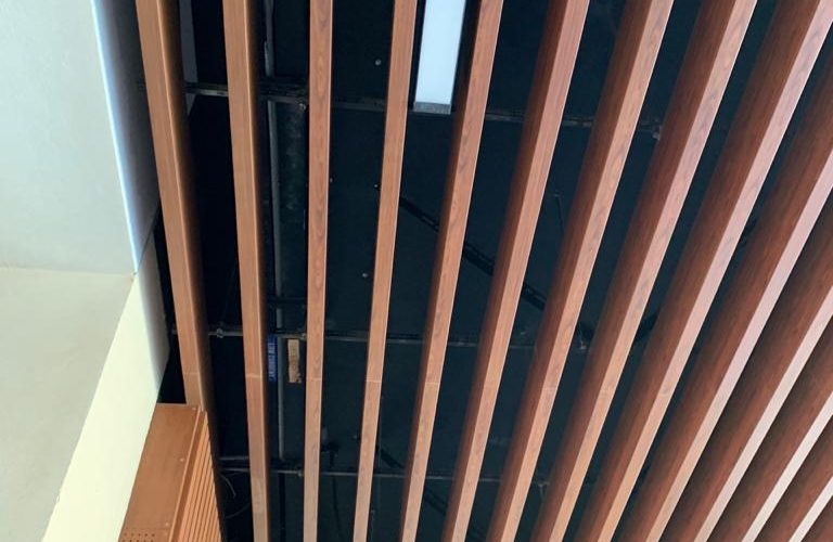 How to Match Suspension Ceilings with Interior Lighting 