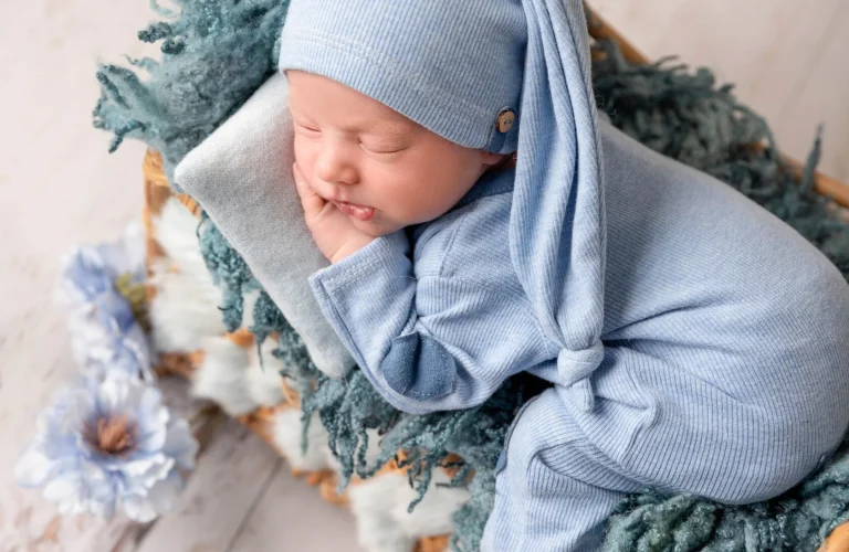 Simple Props To Make Your Family Photoshoot Unique