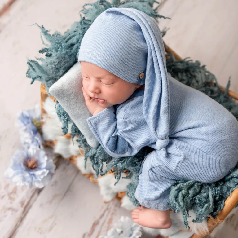 Simple Props To Make Your Family Photoshoot Unique